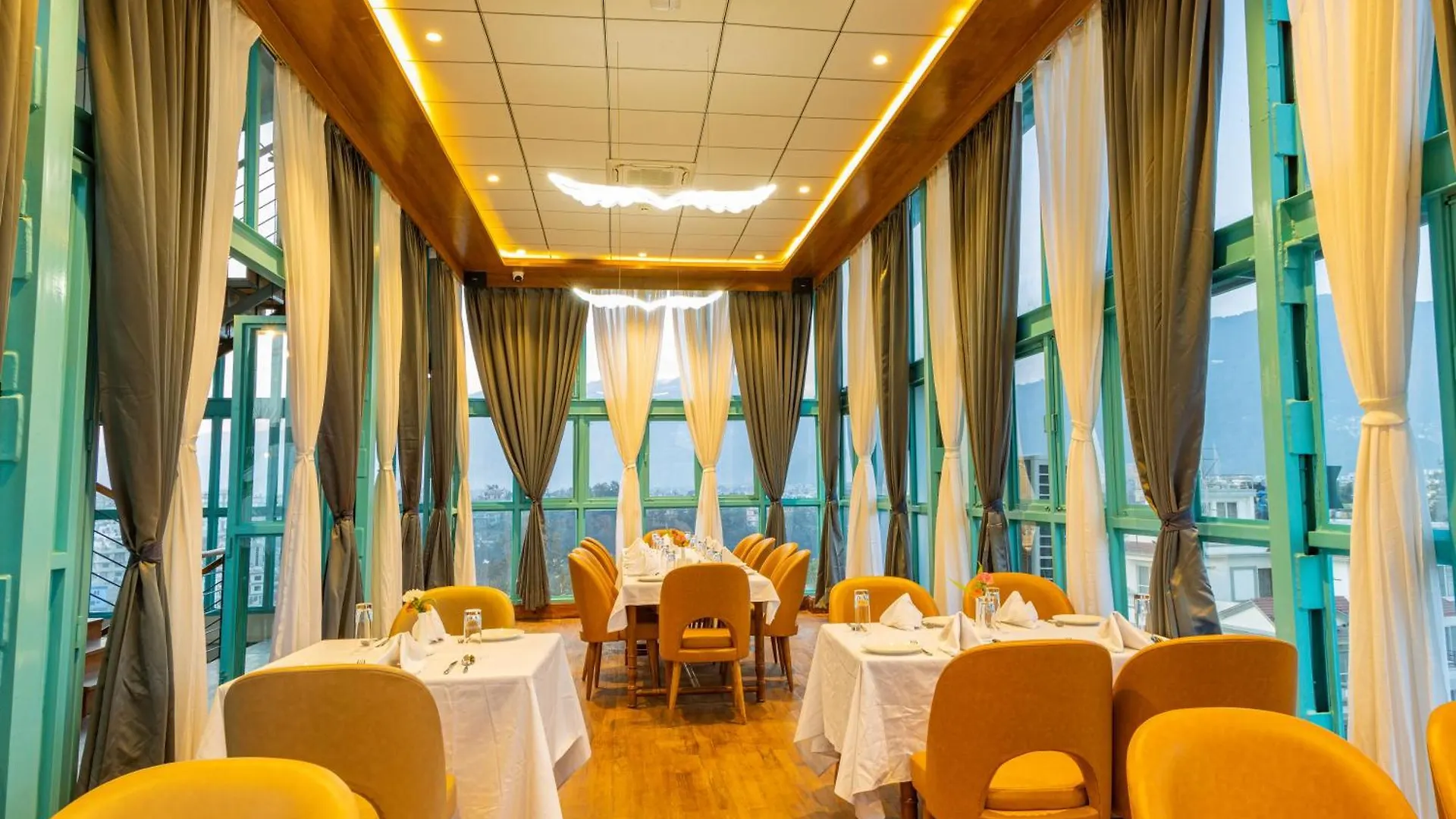 Mhendo Hotel & Studio Suites Kathmandu 4*,