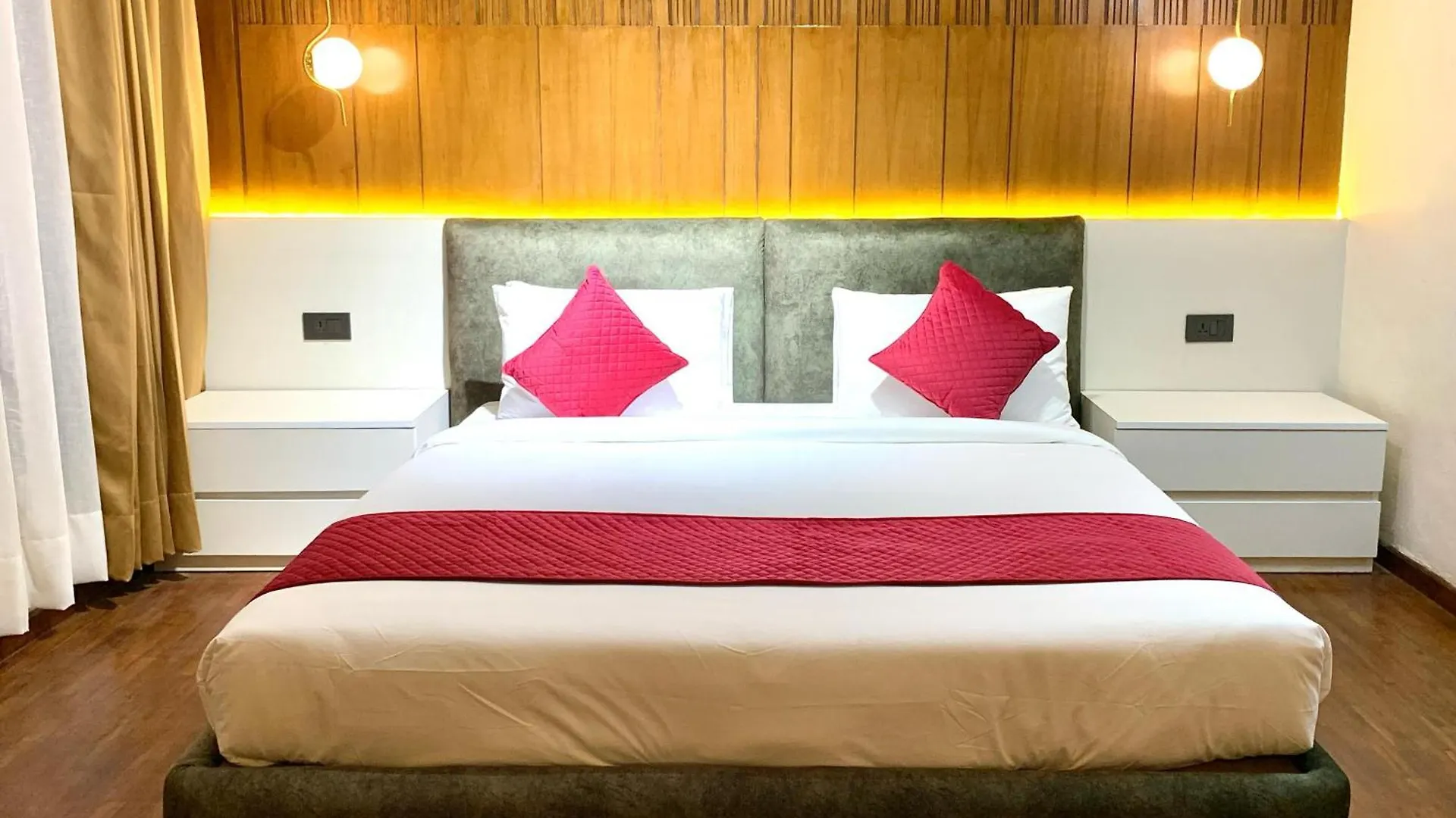 Mhendo Hotel & Studio Suites location